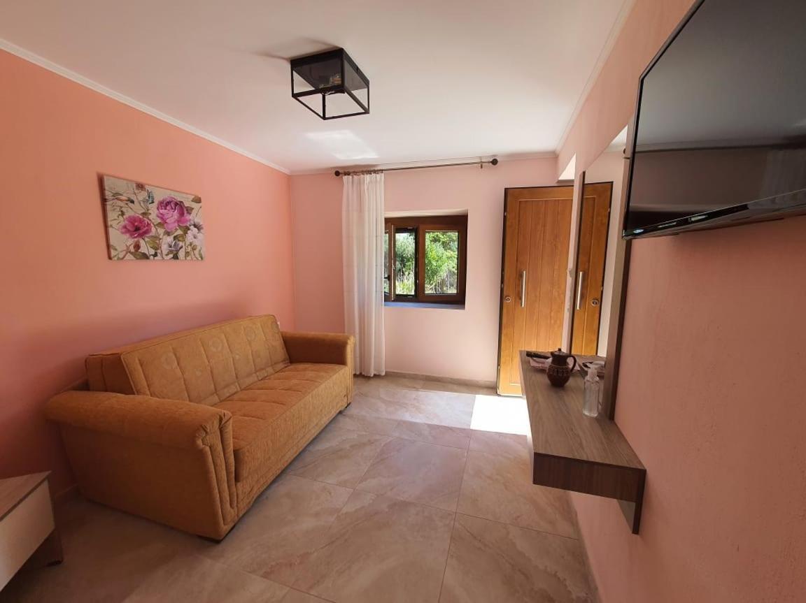 Ferienwohnung Panos House Kinira Exterior foto